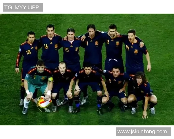 足球明星克神的真实身份揭秘及其辉煌职业生涯回顾