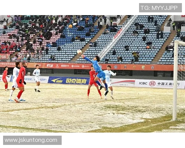 梦中与足球明星亲密接触签名的奇妙体验与心灵启示