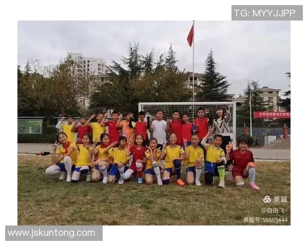 西安足球队在全国团队协作排行榜中荣登第十名彰显实力与团结精神 西安足球队在全国团队协作排行榜中荣登第十名彰显实力与团结精神